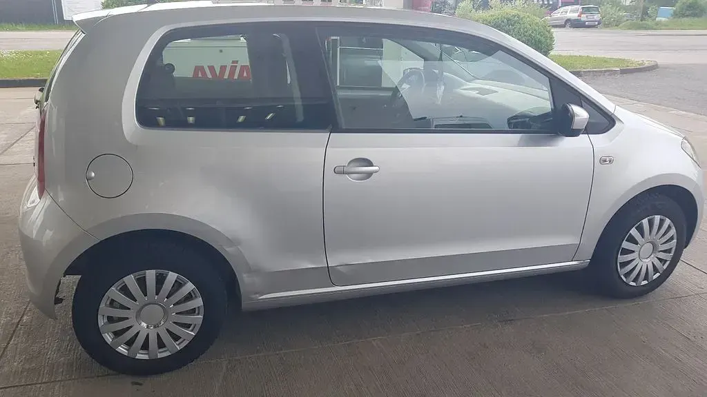 Używany Skoda Citigo Elegance 60 KM (44 kW) 2012 Srebrny Hatchback