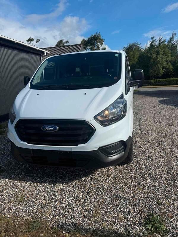 Weiß Gebraucht 2018 Ford Transit Custom Van / Kleinbus | 14.900 € (Guter Preis) - Bild 1/4