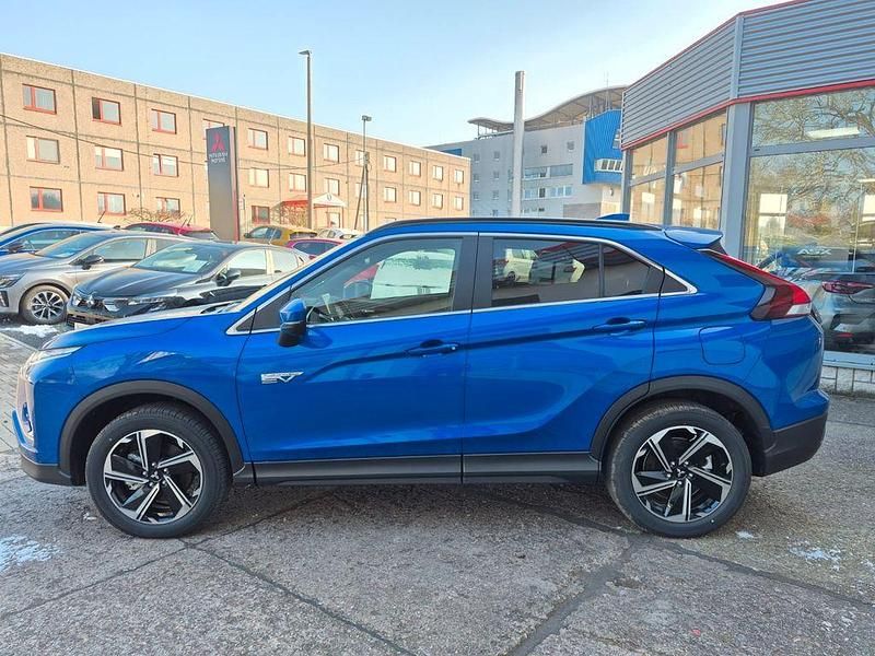 Gebraucht Mitsubishi Eclipse Cross Plus 98 PS (72 kW) 2024 Blau SUV