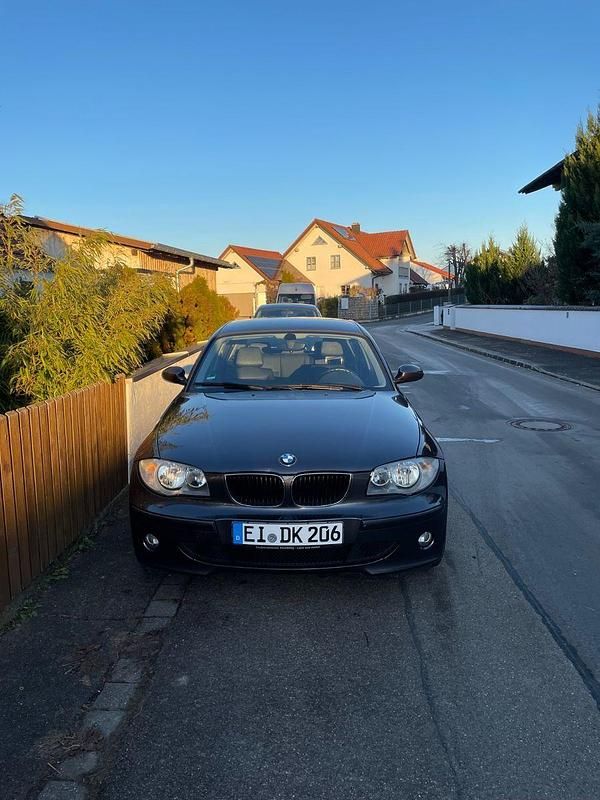 Gebraucht BMW 116 122 PS (89 kW) 2004 Silber Kleinwagen