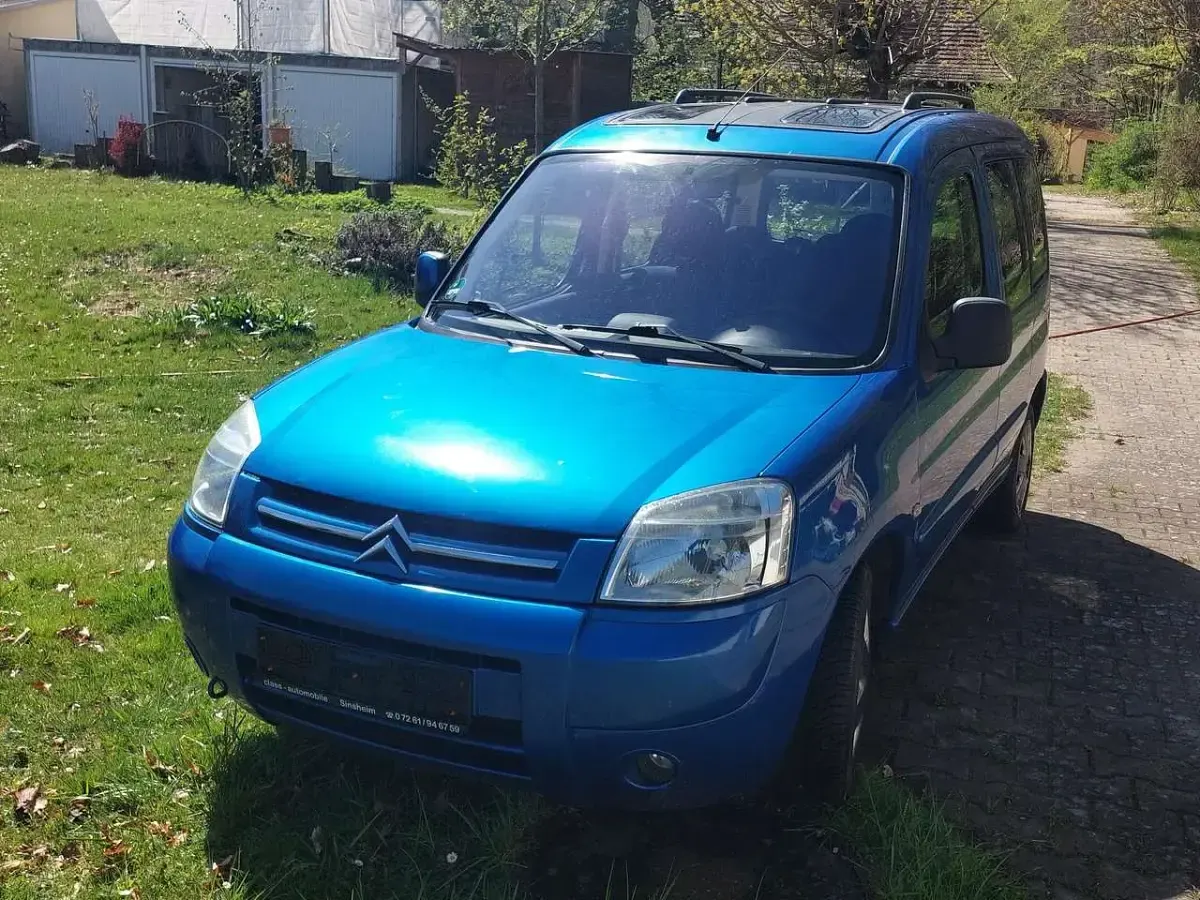 Gebraucht Citroën Berlingo 109 PS (80 kW) 2007 Blau Van / Kleinbus