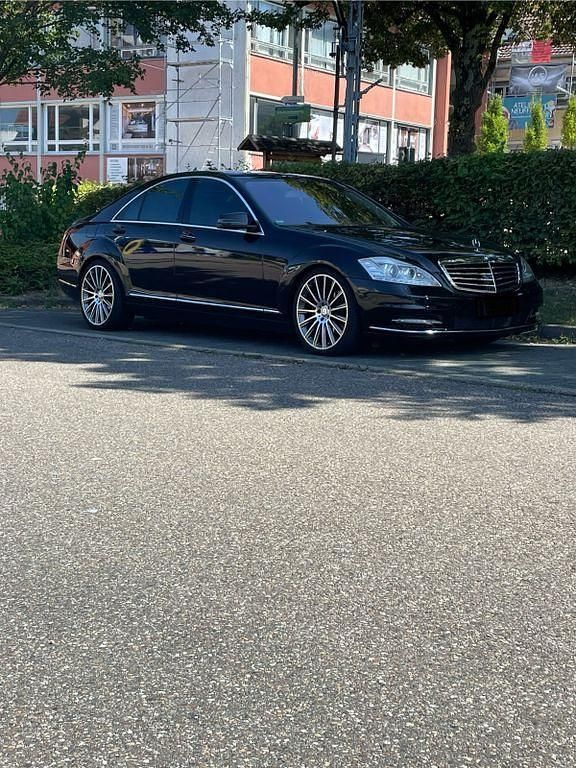 Schwarz Gebraucht 2011 Mercedes S350 Limousine | 12.990 € (Superpreis) - Bild 1/4
