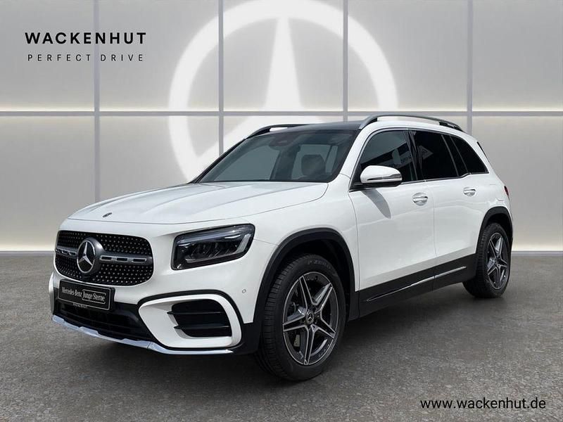 Weiss Gebraucht 2024 Mercedes GLB220 AMG SUV | 49.490 € (Guter Preis) - Bild 1/4