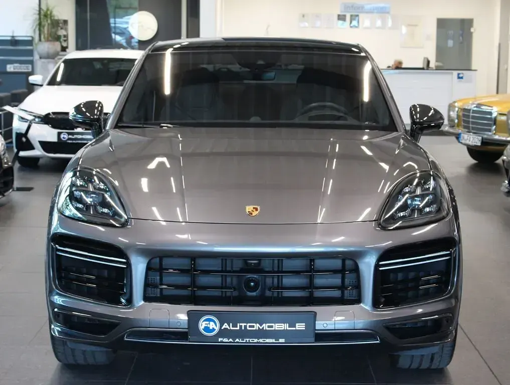 Gebraucht Porsche Cayenne Turbo 549 PS (403 kW) 2023 Grau SUV