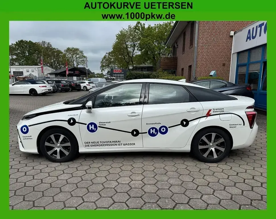 Gebraucht Toyota Mirai 154 PS (113 kW) 2017 Weiß Limousine
