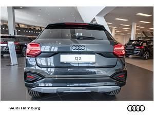 Neu Audi Q2 Advanced Plus 150 PS (110 kW) 2026 Grau (manhattangrau metallic) SUV