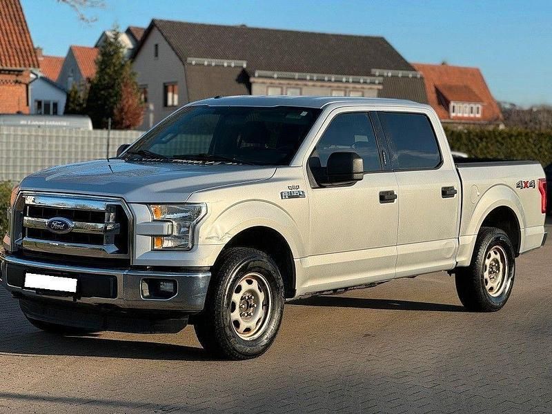 Gebraucht Ford F-150 XLT 286 PS (210 kW) 2017 Silber Pickup