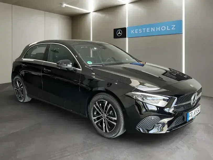 Gebraucht Mercedes A180 Progressive 136 PS (100 kW) 2026 Schwarz Limousine