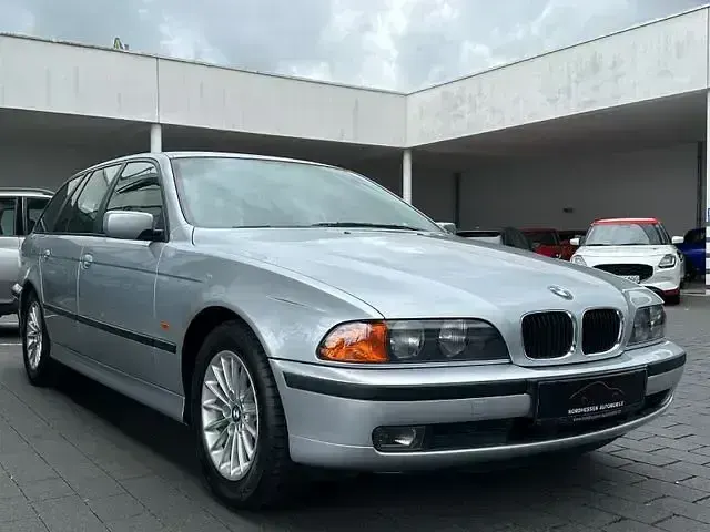 Gebraucht BMW 520 Shadowline 150 PS (110 kW) 1998 Silber Kombi