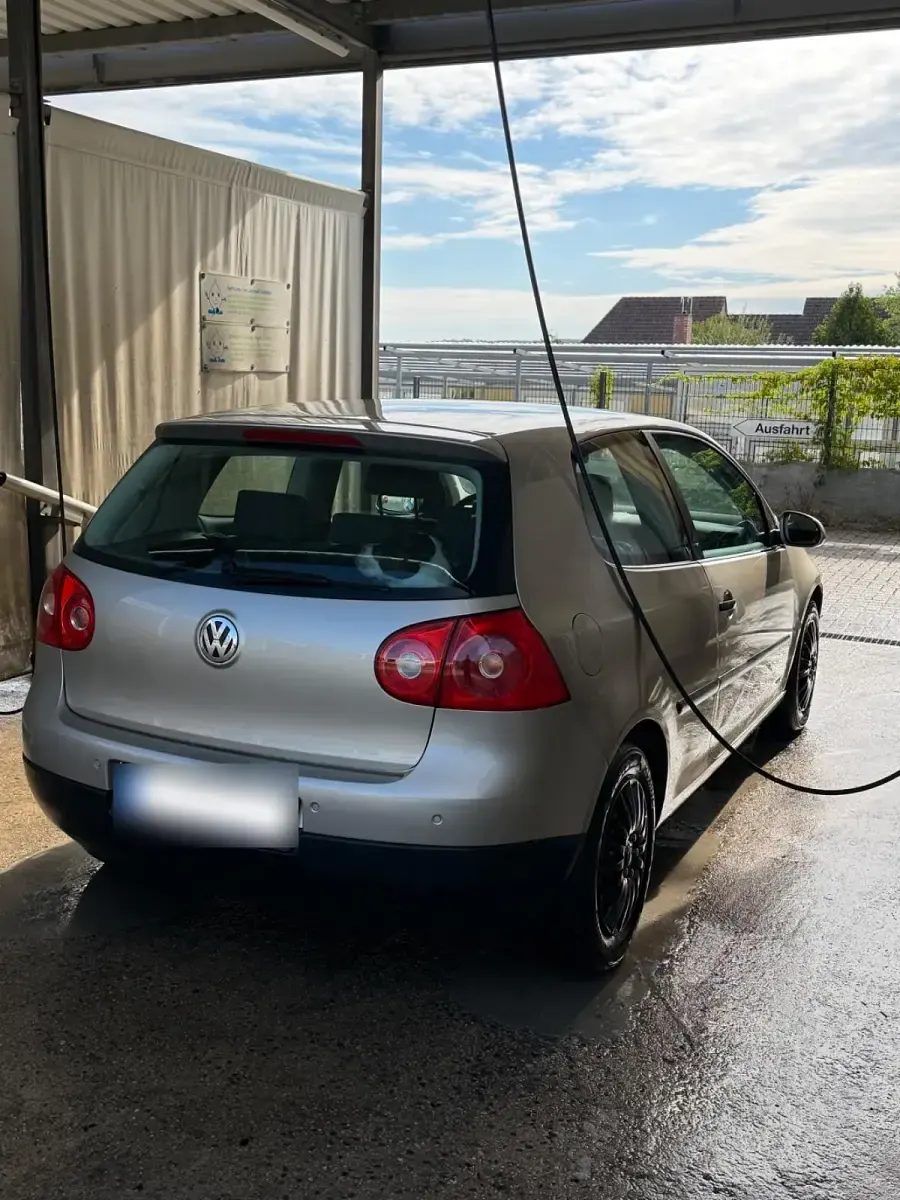 Gebraucht VW Golf V 102 PS (75 kW) 2004 Beige Kleinwagen