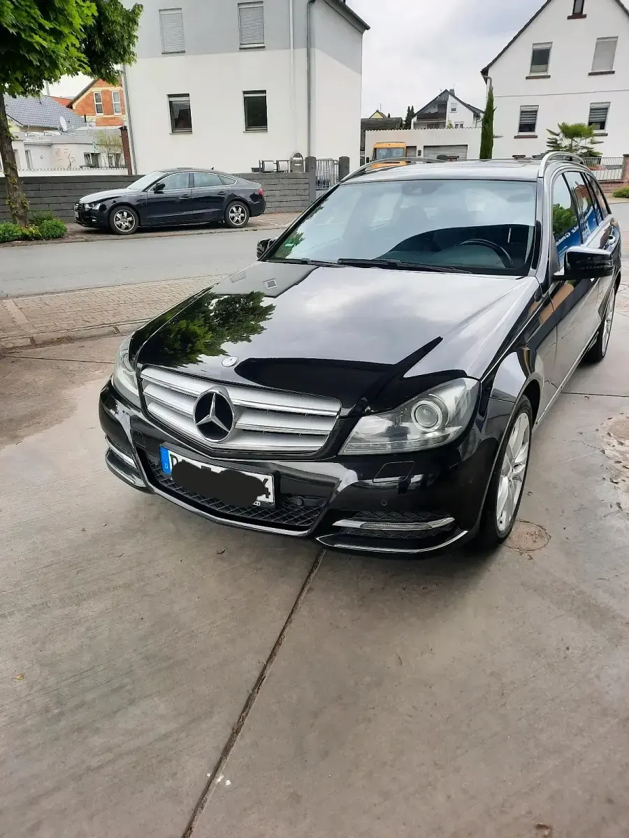 Gebraucht Mercedes C200 136 PS (100 kW) 2013 Schwarz Kombi