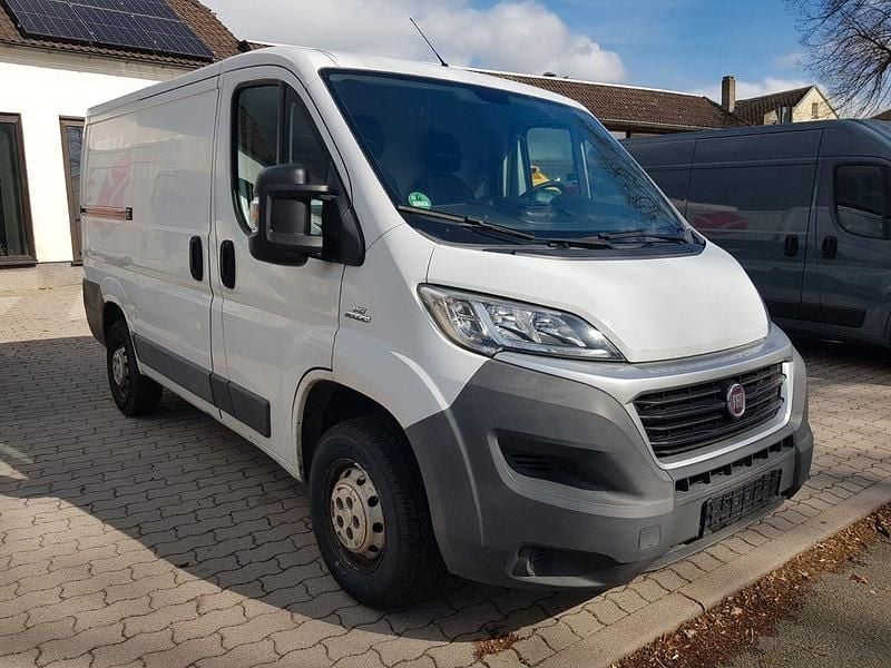 Gebraucht Fiat Ducato 116 PS (85 kW) 2015 Weiß Van