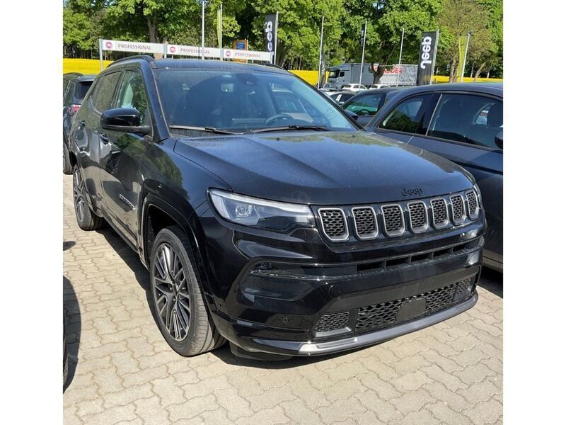 Neu Jeep Compass Summit 131 PS (96 kW) 2025 Black clear coat SUV