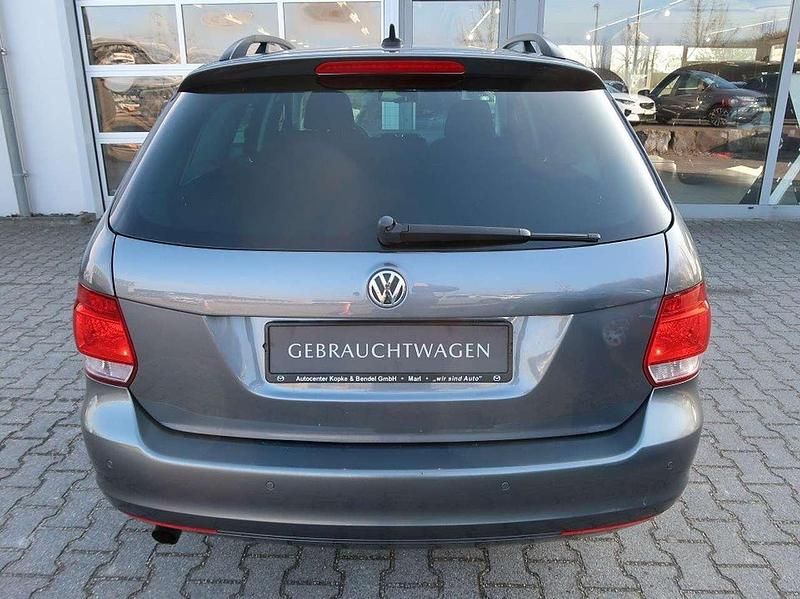 Gebraucht VW Golf VII Match 105 PS (77 kW) 2012 Platinum grey metallic Kombi