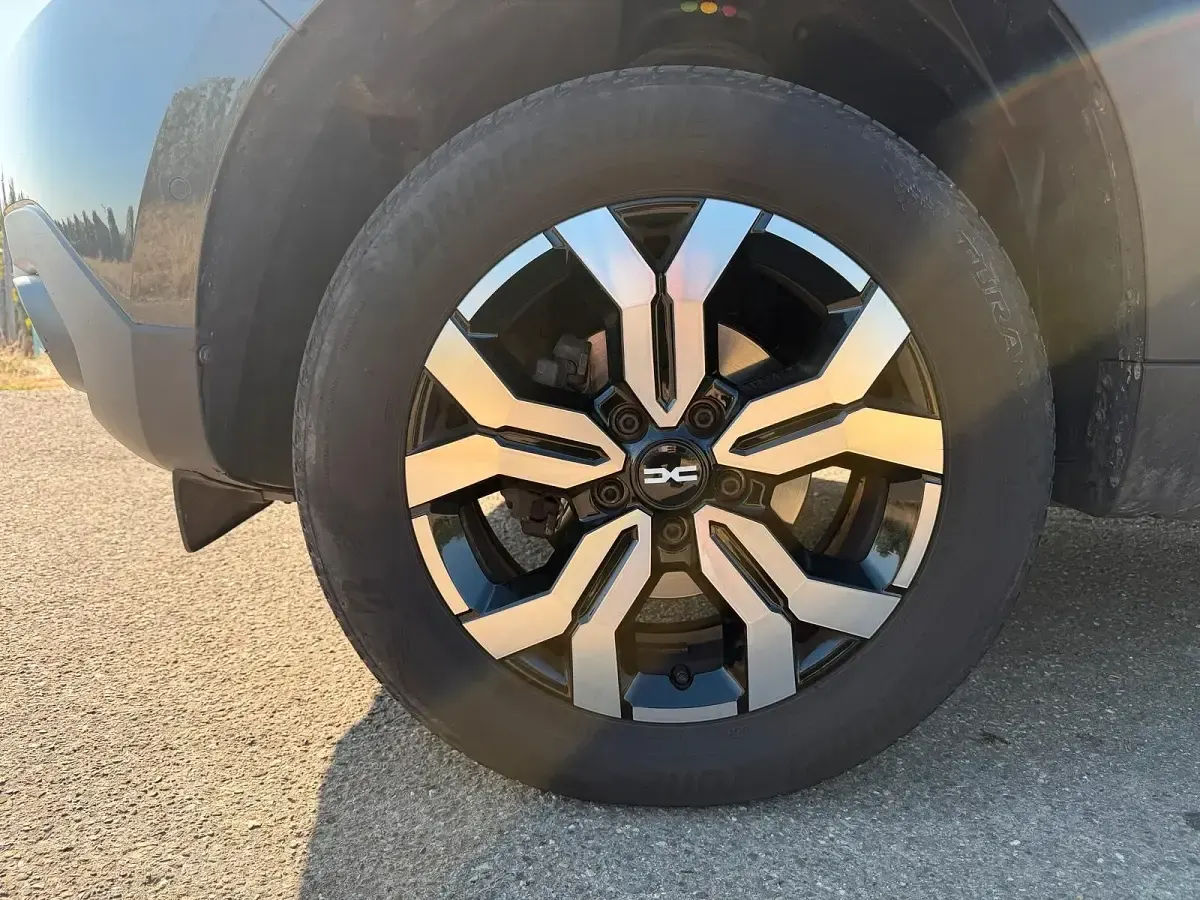 Gebraucht Dacia Duster 150 PS (110 kW) 2023 Grau SUV
