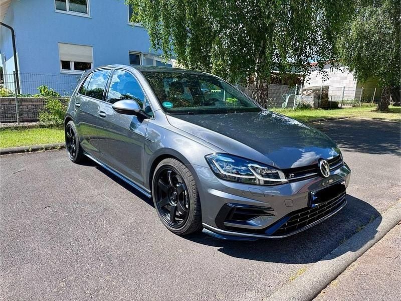 Gebraucht VW Golf VII R 310 PS (228 kW) 2017 Grau Limousine