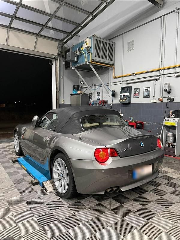 Gebraucht BMW Z4 192 PS (141 kW) 2004 Cabrio