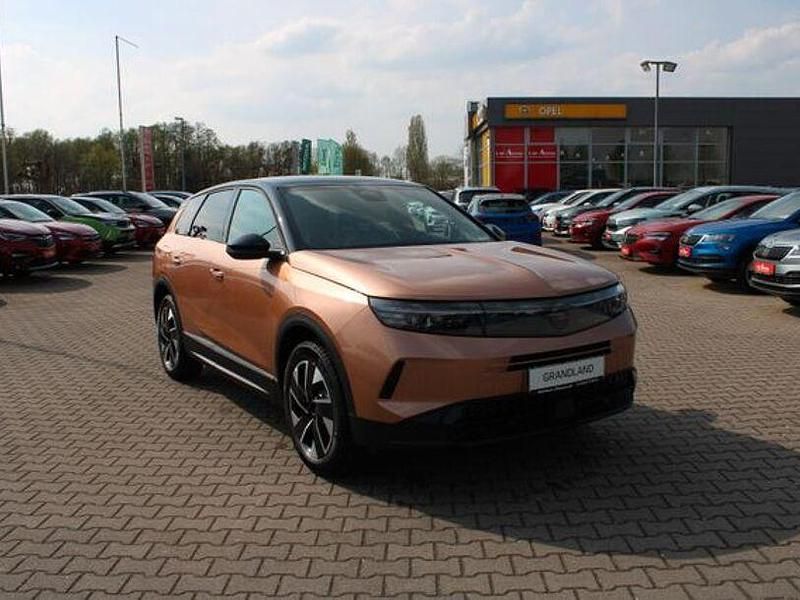 Impakt kupfer metallic Gebraucht 2025 Opel Grandland X SUV | 33.793 € (Fairer Preis) - Bild 1/4