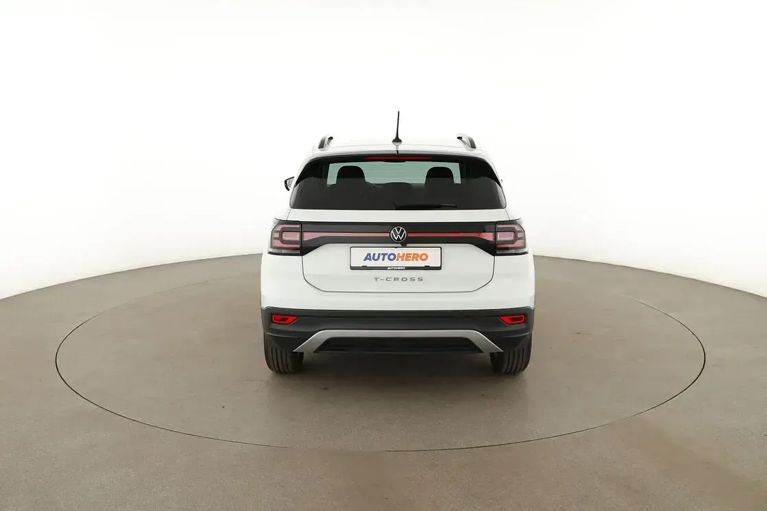 Gebraucht VW T-Cross Life 110 PS (80 kW) 2021 Weiß SUV
