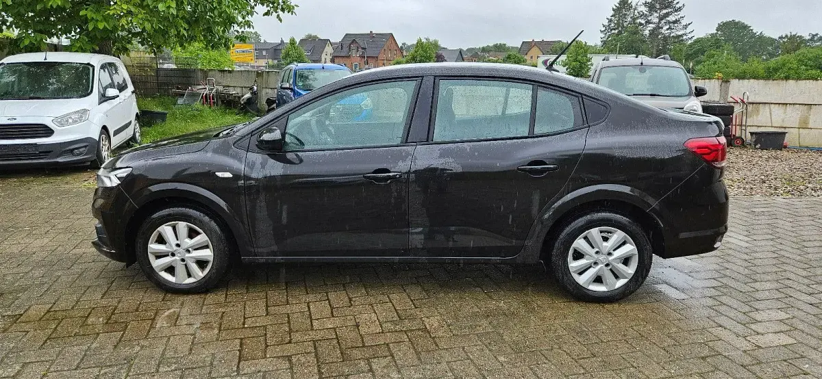 Gebraucht Dacia Logan 91 PS (66 kW) 2021 Schwarz Limousine