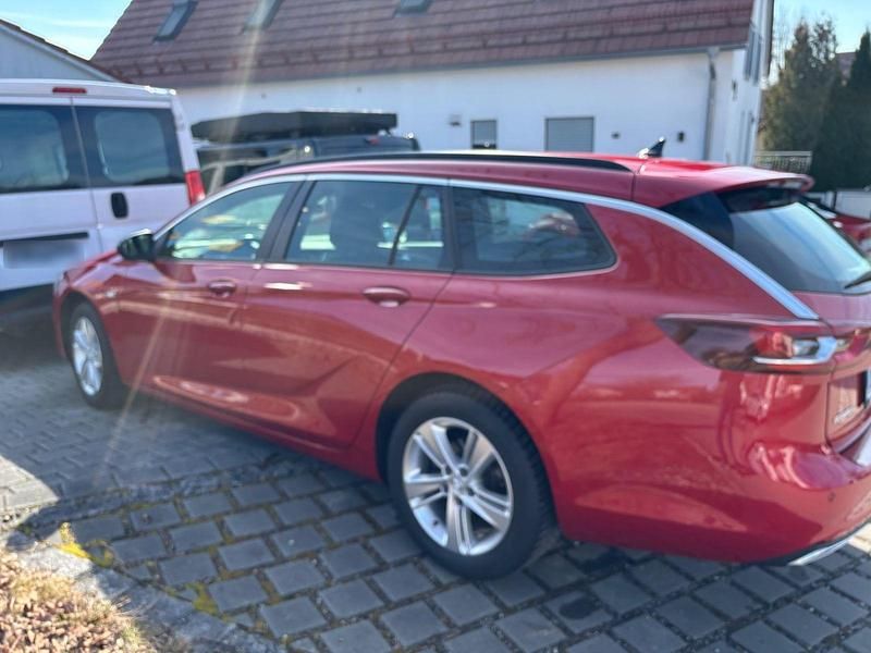 Gebraucht Opel Insignia Business Elegance 174 PS (127 kW) 2021 Rot Kombi