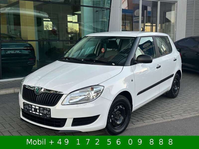 Weiß Gebraucht 2012 Skoda Fabia Active Kombi | 2.499 € (Guter Preis) - Bild 1/4