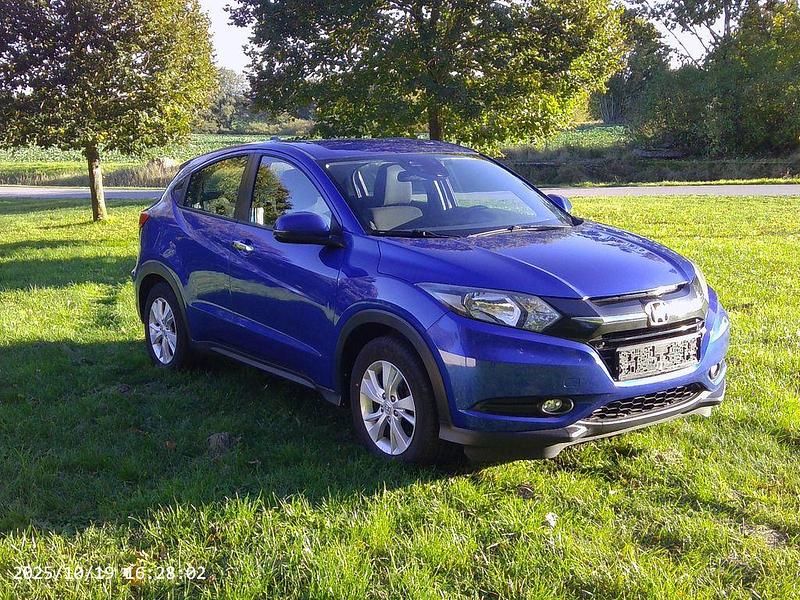 Blau Gebraucht 2016 Honda HR-V Elegance SUV | 12.750 € (Fairer Preis) - Bild 1/4