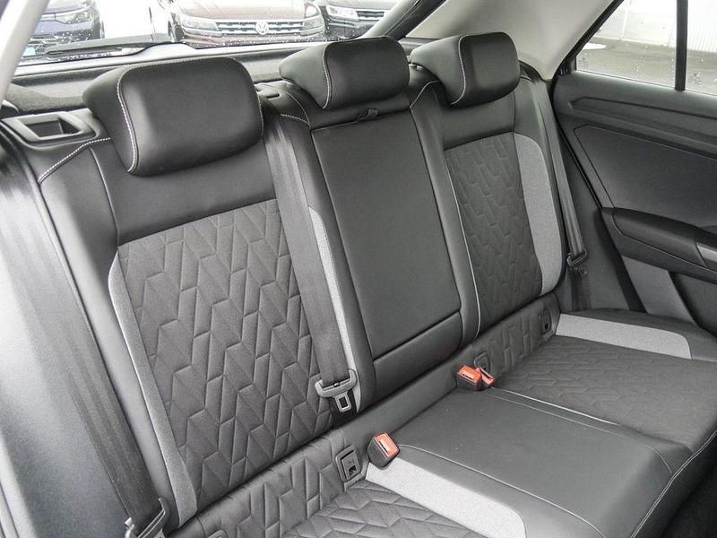 Gebraucht VW T-Roc Life 150 PS (110 kW) 2025 Schwarz SUV