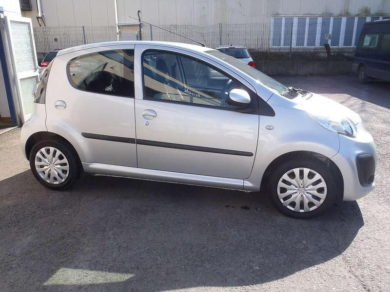 Gebraucht Citroën C1 Tendance 68 PS (50 kW) 2013 Silber Kleinwagen