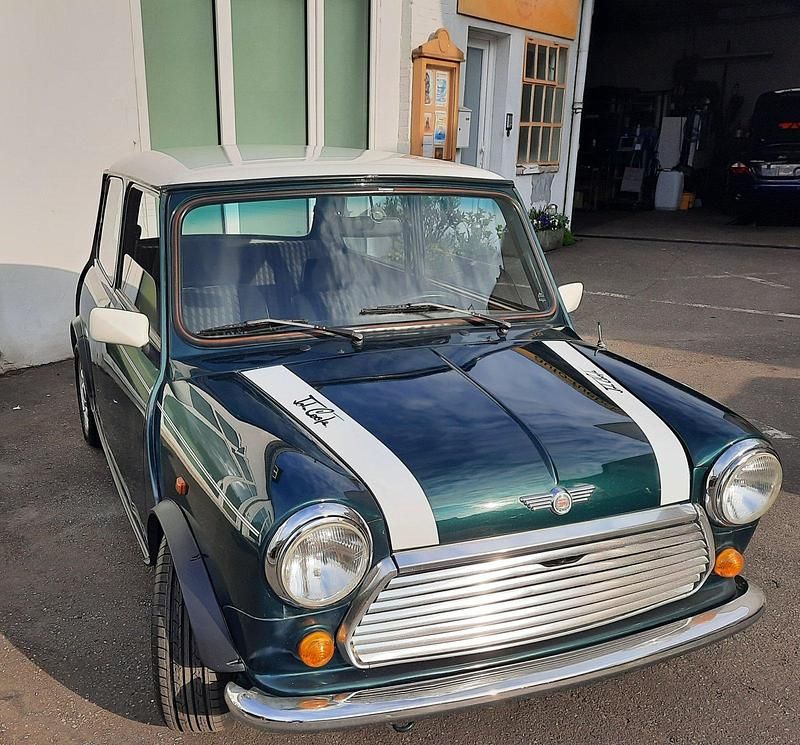 Usata Mini Cooper 61 CV (44 kW) 1991 Verde Utilitaria