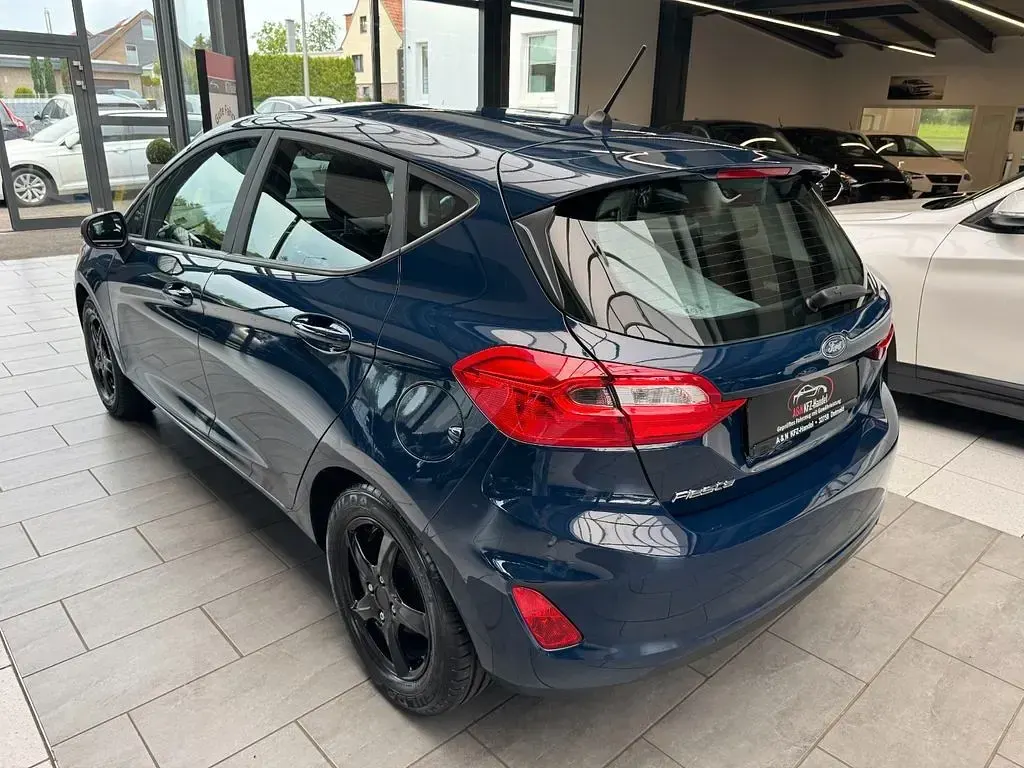 Gebraucht Ford Fiesta Trend 112 PS (82 kW) 2019 Blau Kleinwagen