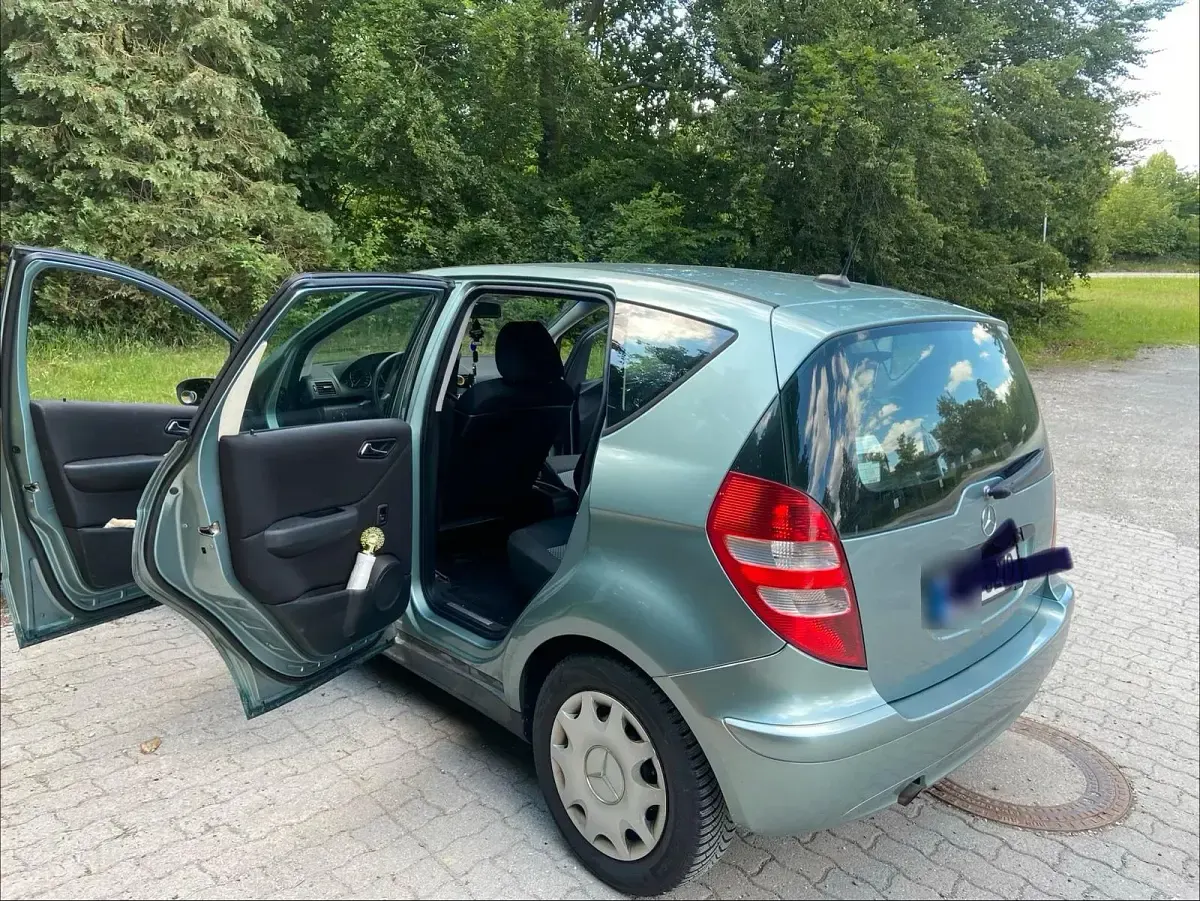 Gebraucht Mercedes A160 80 PS (58 kW) 2007 Grün Limousine