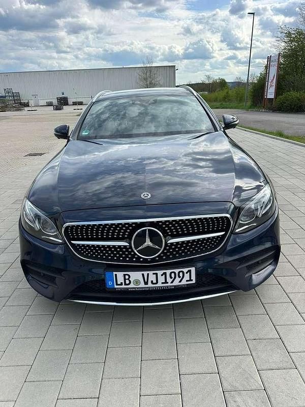 Gebraucht Mercedes E220 AMG line 194 PS (142 kW) 2019 Kombi