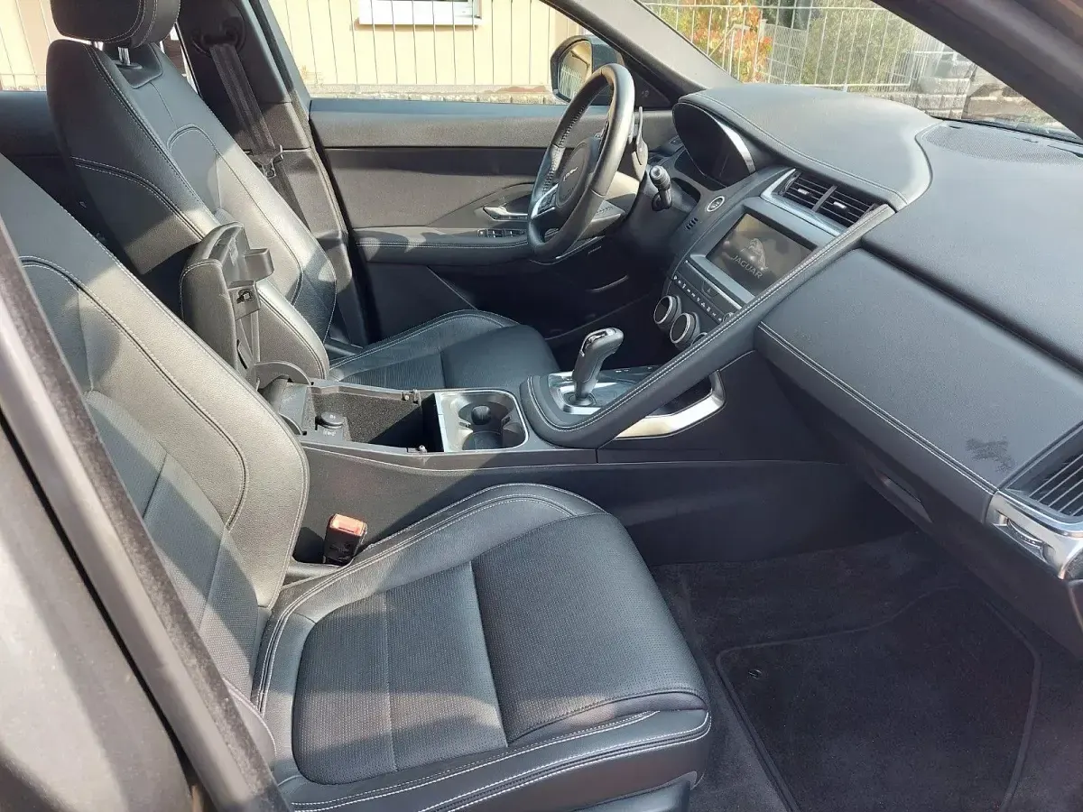 Brugt Jaguar E-Pace R-Dynamic 200 HK (147 kW) 2019 Grå SUV