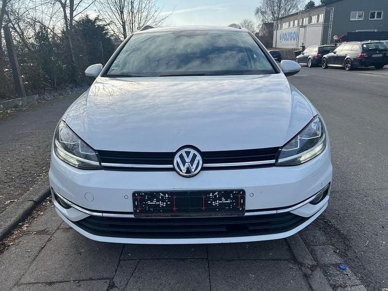 Gebraucht VW Golf VII 150 PS (110 kW) 2020 Weiß Kombi