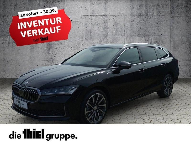 Schwarz Gebraucht 2024 Skoda Superb LAURIN & KLEMENT Kombi | 39.990 € - Bild 1/4