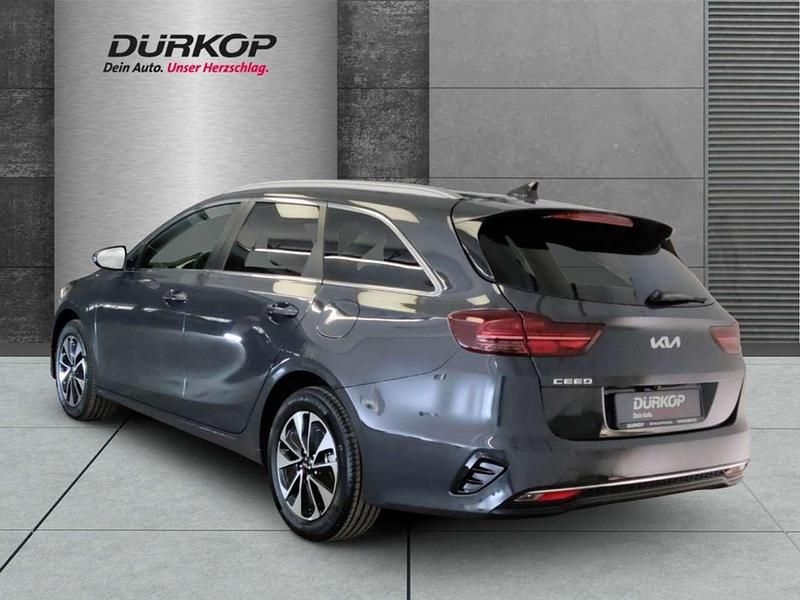 Neu Kia Ceed Sportswagon 140 PS (102 kW) 2025 Schwarz Kombi