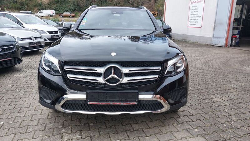 Schwarz Gebraucht 2015 Mercedes GLC250 SUV | 20.590 € (Guter Preis) - Bild 1/4
