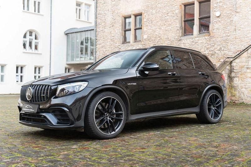 Schwarz Gebraucht 2018 Mercedes GLC63 AMG AMG SUV | 37.900 € - Bild 1/4