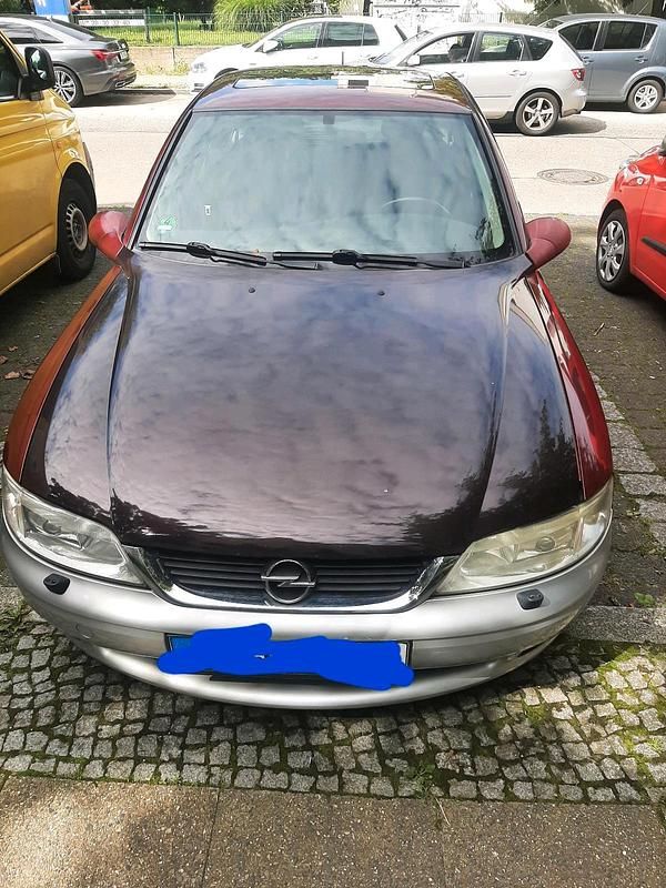 Rot Gebraucht 2002 Opel Vectra Limousine | 650 € (Superpreis) - Bild 1/4