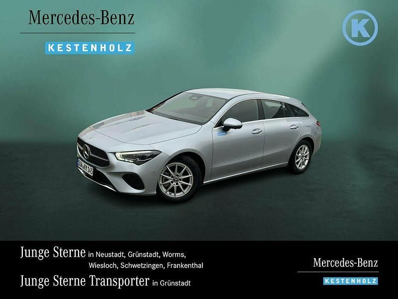 Gebraucht Mercedes CLA200 Shooting Brake Progressive 163 PS (119 kW) 2026 Lack hightechsilber Kombi