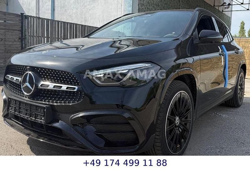 Schwarz Neu 2025 Mercedes GLA200 SUV | 54.621 € - Bild 1/4