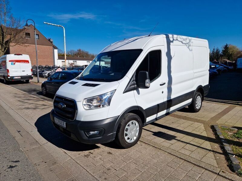 Weiß Gebraucht 2021 Ford Transit Trend Limousine | 22.790 € (Superpreis) - Bild 1/4