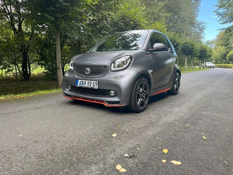Grau Gebraucht 2018 Smart ForTwo Coupé Brabus Cabrio | 15.800 € (Fairer Preis) - Bild 1/4