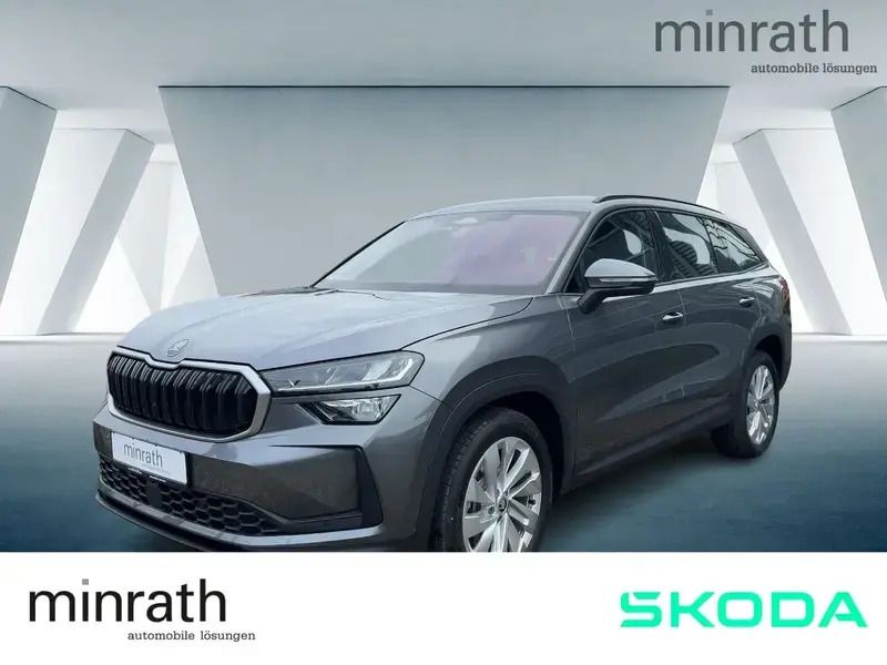 Grau Gebraucht 2024 Skoda Kodiaq Selection SUV | 48.949 € (Fairer Preis) - Bild 1/4