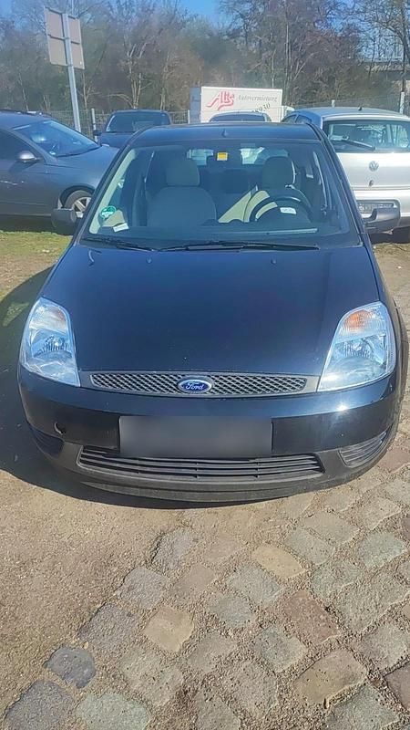 Gebraucht Ford Fiesta 69 PS (50 kW) 2002 Schwarz Kleinwagen
