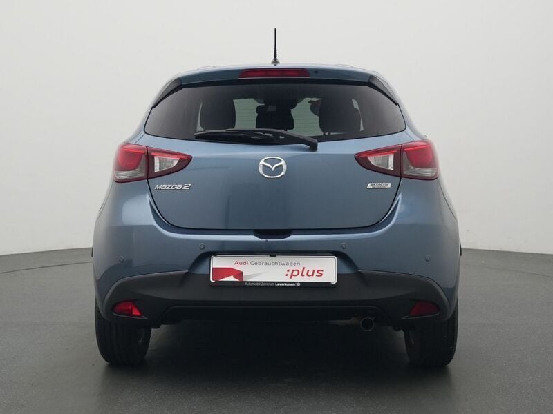 Gebraucht Mazda 2 Nakama 90 PS (66 kW) 2016 Saphirblau Kleinwagen