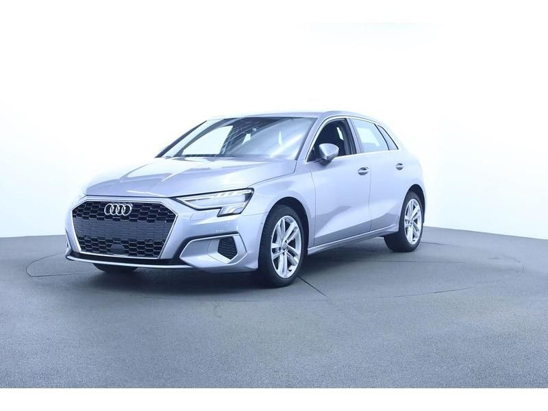 Silber Gebraucht 2020 Audi A3 Sportback Advanced Limousine | 21.990 € (Fairer Preis) - Bild 1/4