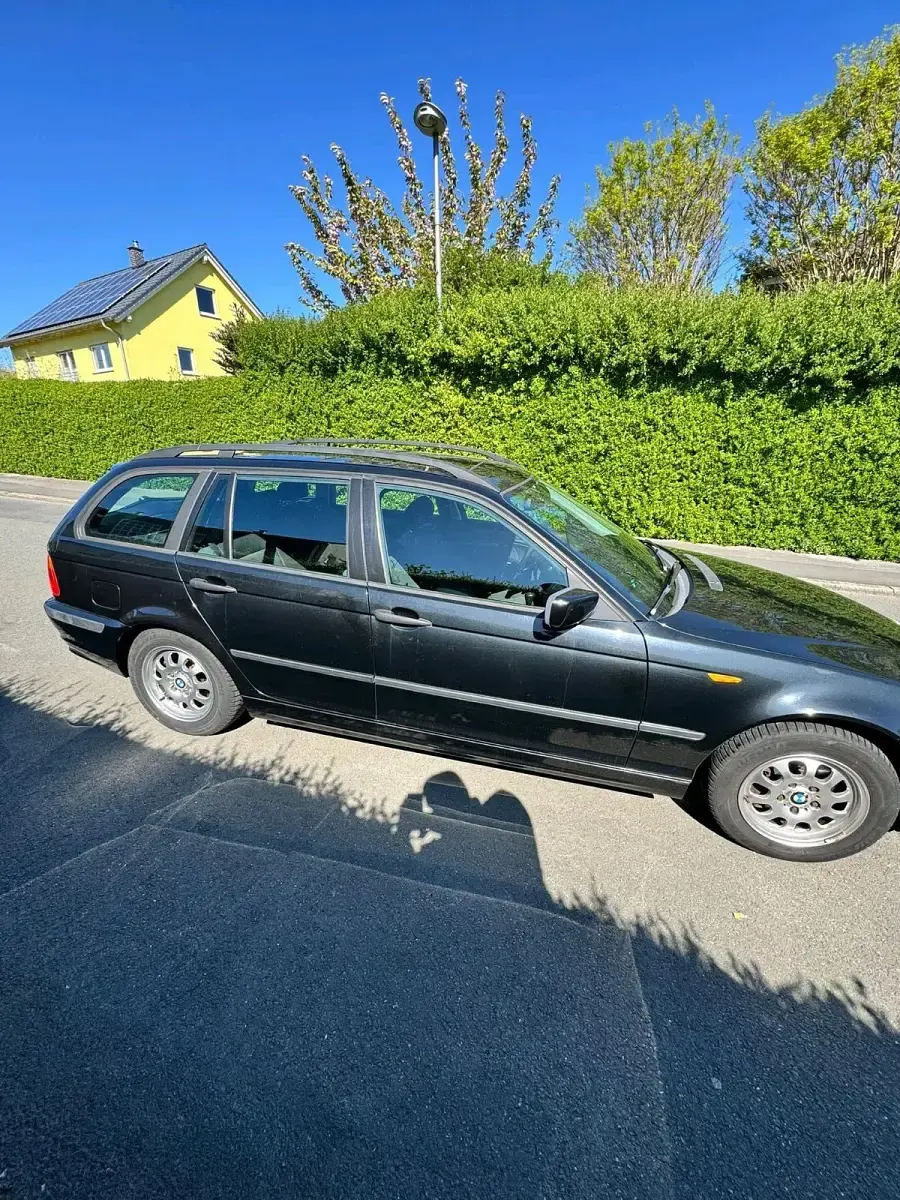 Second-hand BMW 316 116 CP (85 kW) 2005 Negru Break