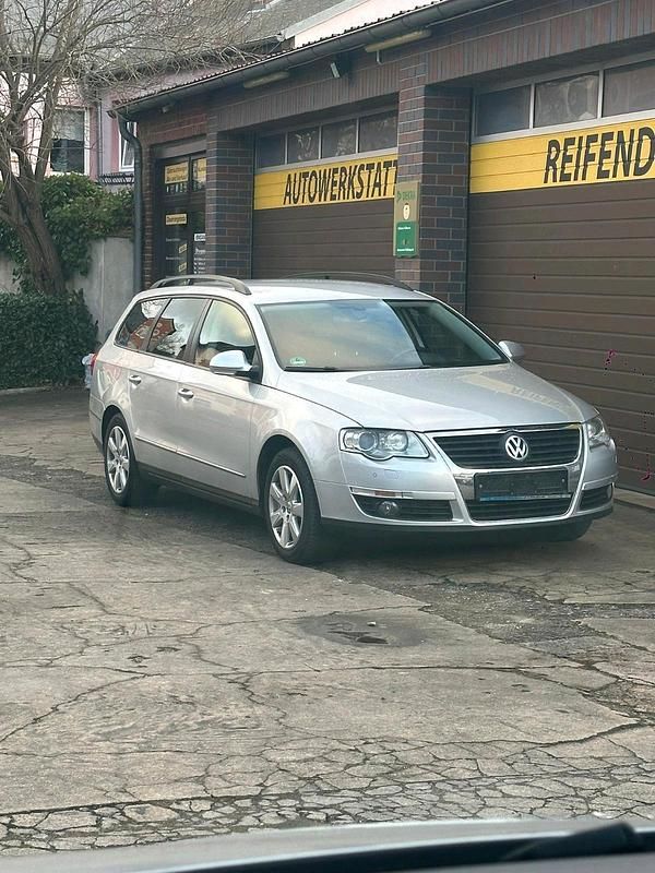 Silber Gebraucht 2008 VW Passat Kombi | 2.000 € (Superpreis) - Bild 1/4